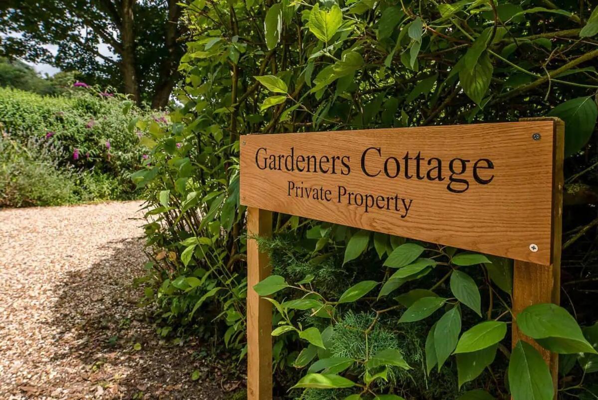 Gardener'S Cottage In Nowton Park, Bury St Edmunds - Pass The Keys Bury St. Edmunds エクステリア 写真