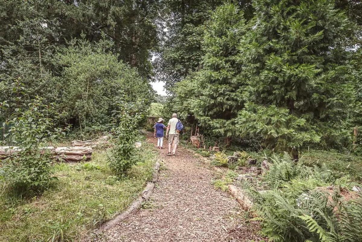 Gardener'S Cottage In Nowton Park, Bury St Edmunds - Pass The Keys Bury St. Edmunds エクステリア 写真